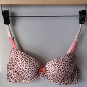 Victoria’s Secret Dream Angel Uplift Demi Coral Leopard Print Bra